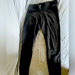 Victoria’s Secret Pink leggings